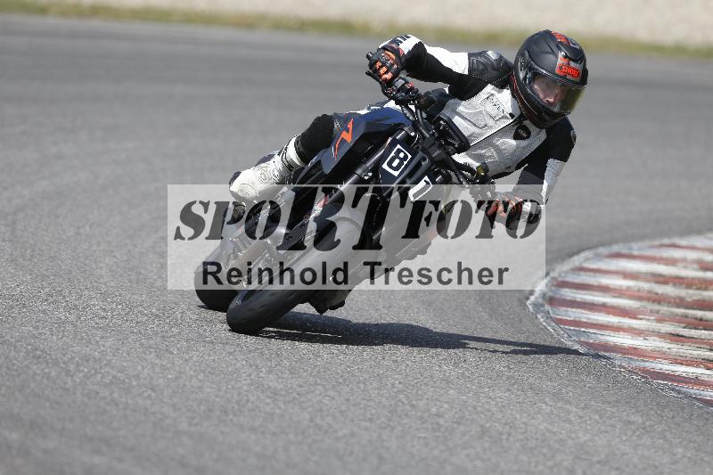 Archiv-2025/05 14.04.2025 Plüss Moto Sport ADR/Einsteiger/81